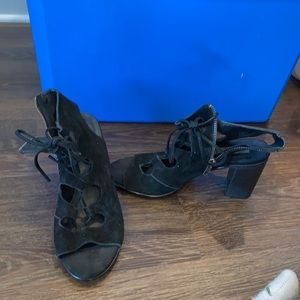 WORN ONLY A FEW TIMES! STEVE MADDEN SIZE 7.5